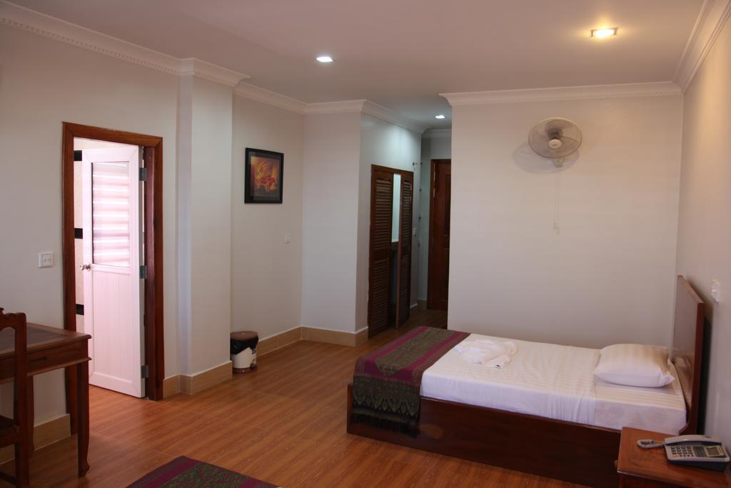 Bonnie Villa Phnom Penh Exterior photo